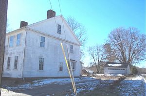 gal/Button House - Moving/tn_DCP_1720.jpg